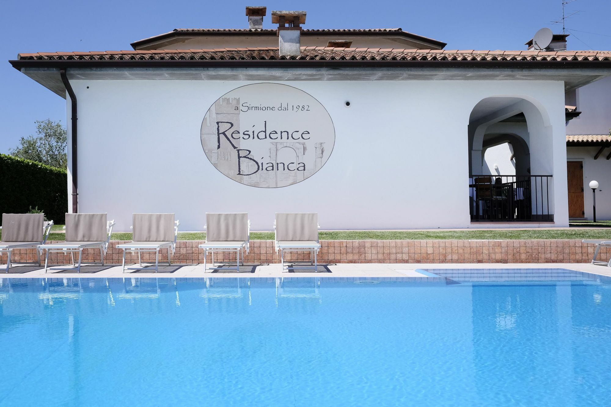 Residence Bianca Sirmione Bagian luar foto